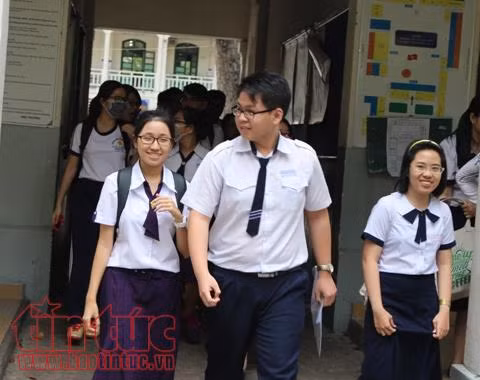 Đề thi môn Toán: Thí sinh Hà Nội 'không dễ thở', TP Hồ Chí Minh hài lòng ảnh 1