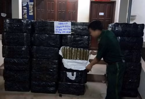 1.000 bánh cần sa suýt lọt vào Việt Nam ảnh 4