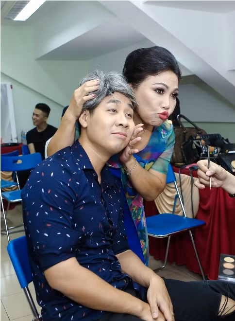 'Sinh ra để tỏa sáng': Nguyên Khang vào vai ông Tư chơi đàn nguyệt với 'Dạ cổ hoài lang' ảnh 5
