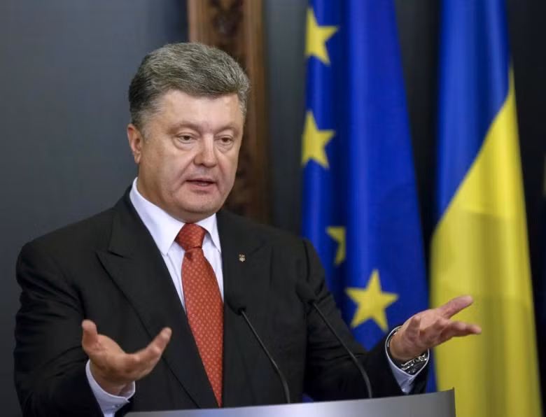 Một số chính khách Ukraine rục rịch chuẩn bị luận tội Tổng thống Poroshenko ảnh 1