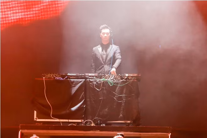 Âm nhạc của Slim V giúp Thu Minh bùng nổ trong liveshow ảnh 7