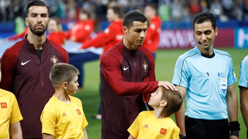 Cristiano Ronaldo chính thức xác nhận rời Confederations Cup sớm đón cặp song sinh ảnh 1