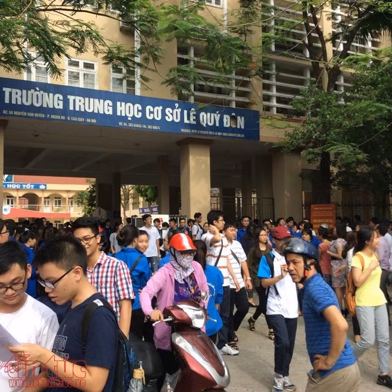 Kết thúc buổi thi chiều 23/6: Thí sinh thở phào với đề thi Ngoại ngữ ảnh 6