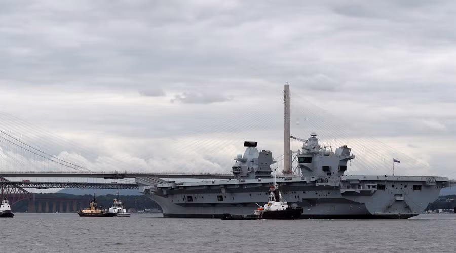 Tàu Kuznetsov bị Anh chê xiêu vẹo, Nga ví tàu sân bay mới của Anh chỉ là 'ong chúa' ảnh 1