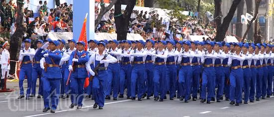 Chùm ảnh diễu binh, diễu hành kỷ niệm 40 năm thống nhất đất nước ảnh 17