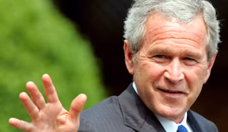 Cựu Tổng thống 'Bush con' phẫu thuật tim ảnh 1