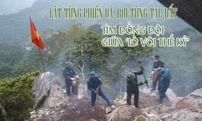 Lật từng phiến đá, bới từng tấc đất tìm đồng đội giữa ‘lò vôi thế kỷ’