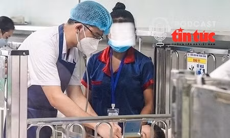 Adenovirus gây bệnh hô hấp dễ lây lan nhanh ở nơi công cộng