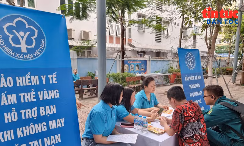 Sẽ chấm dứt hưởng trợ cấp thất nghiệp khi chuyển sang hưởng lương hưu