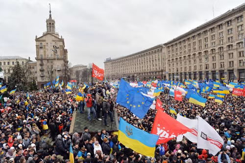 Chính phủ Ukraine “thoát” bỏ phiếu bất tín nhiệm ảnh 1