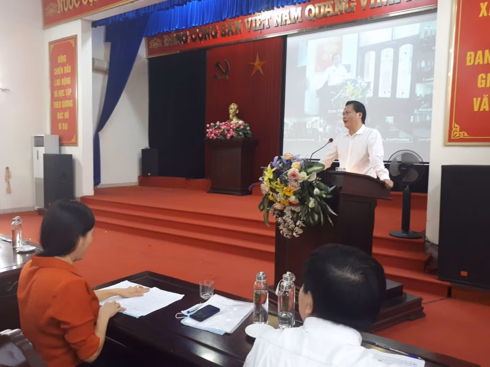 Chú thích ảnh