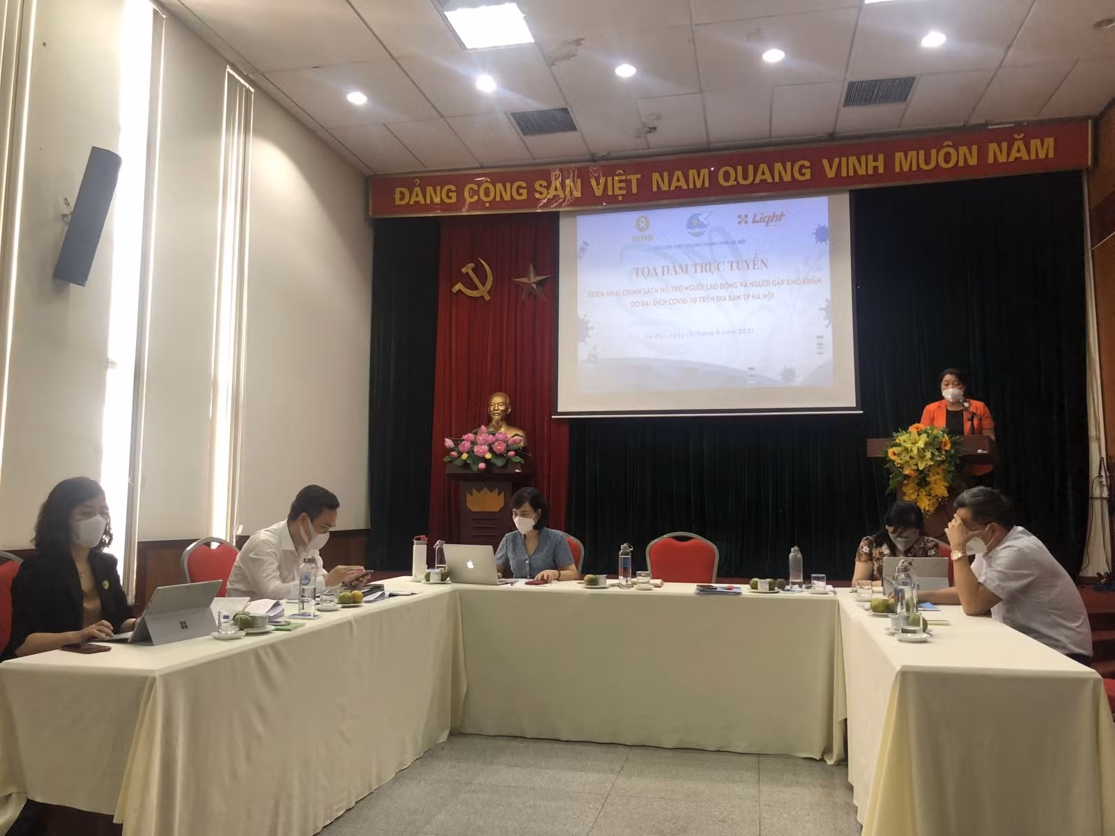 Chú thích ảnh