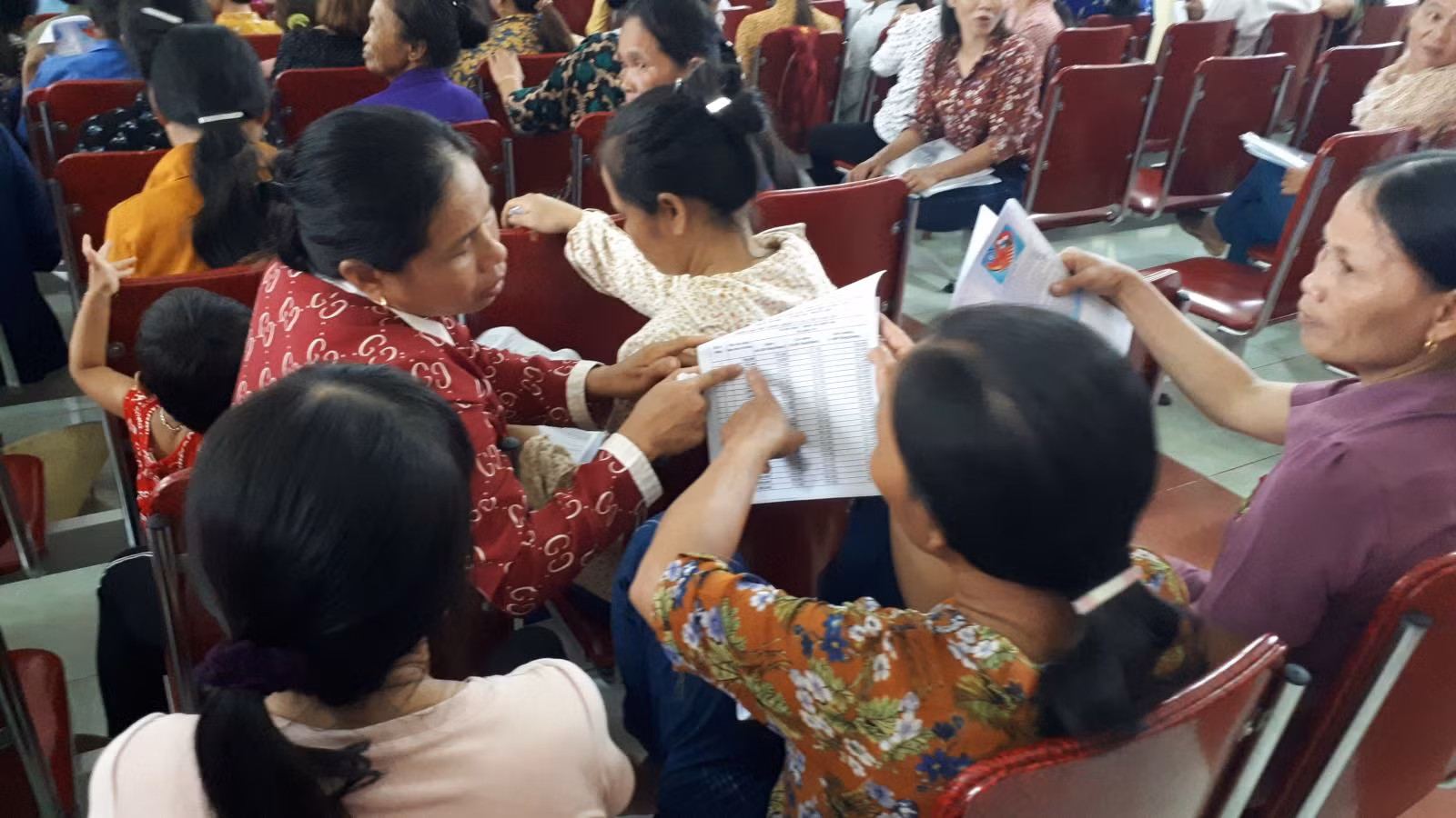 Nữ Giám đốc BHXH huyện Yên Thành: Dân vận khéo và tạo niềm tin ảnh 2