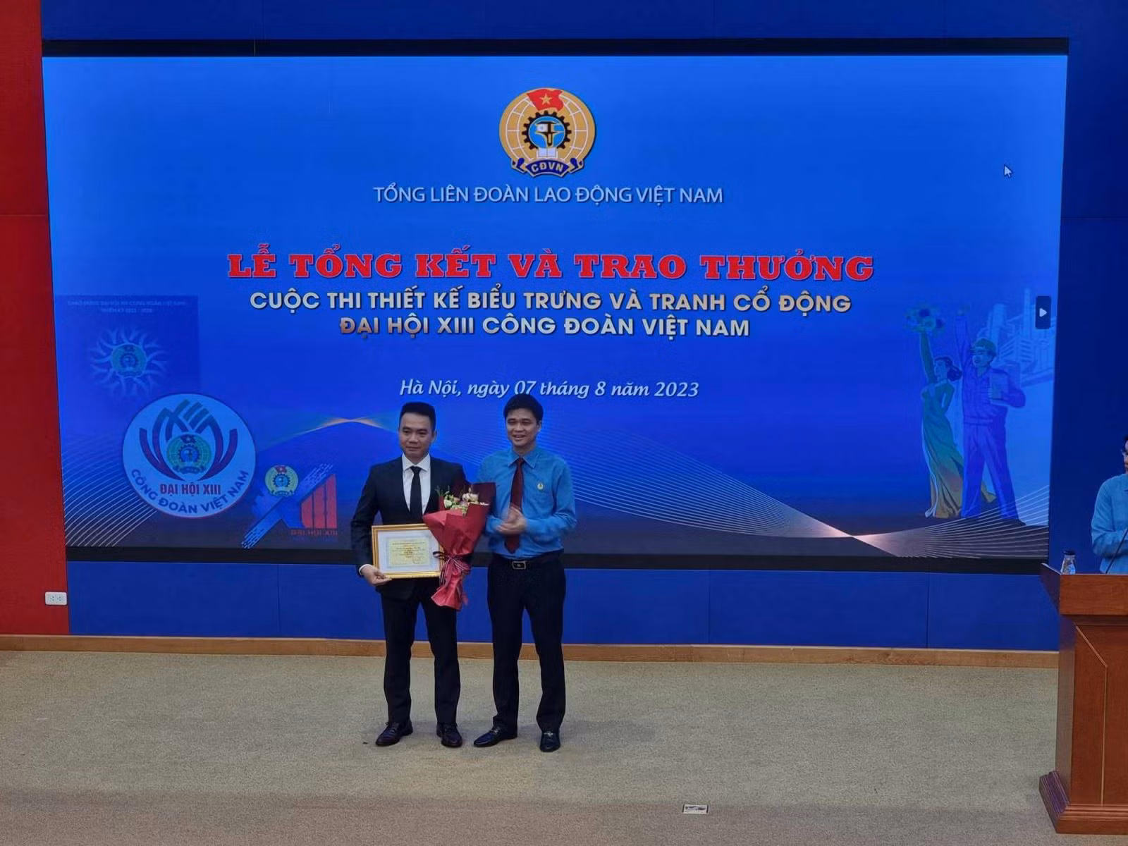 Chú thích ảnh