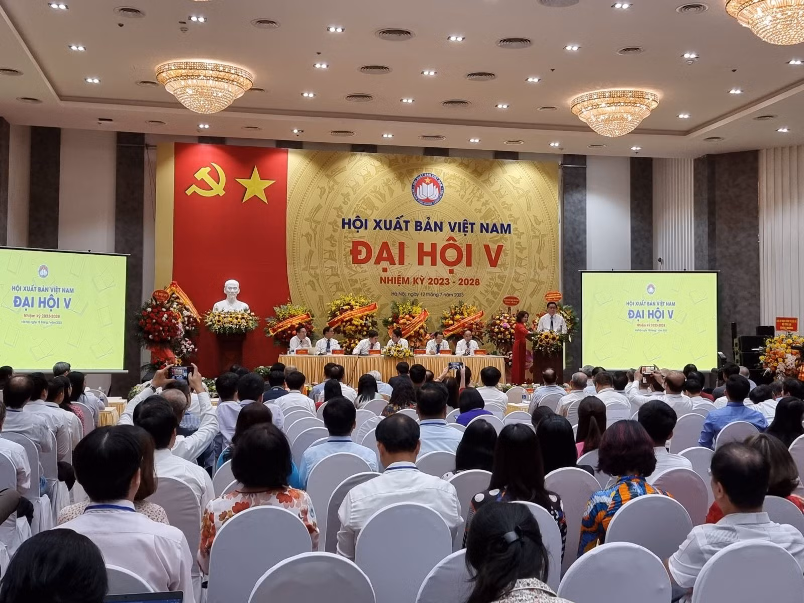 Chú thích ảnh
