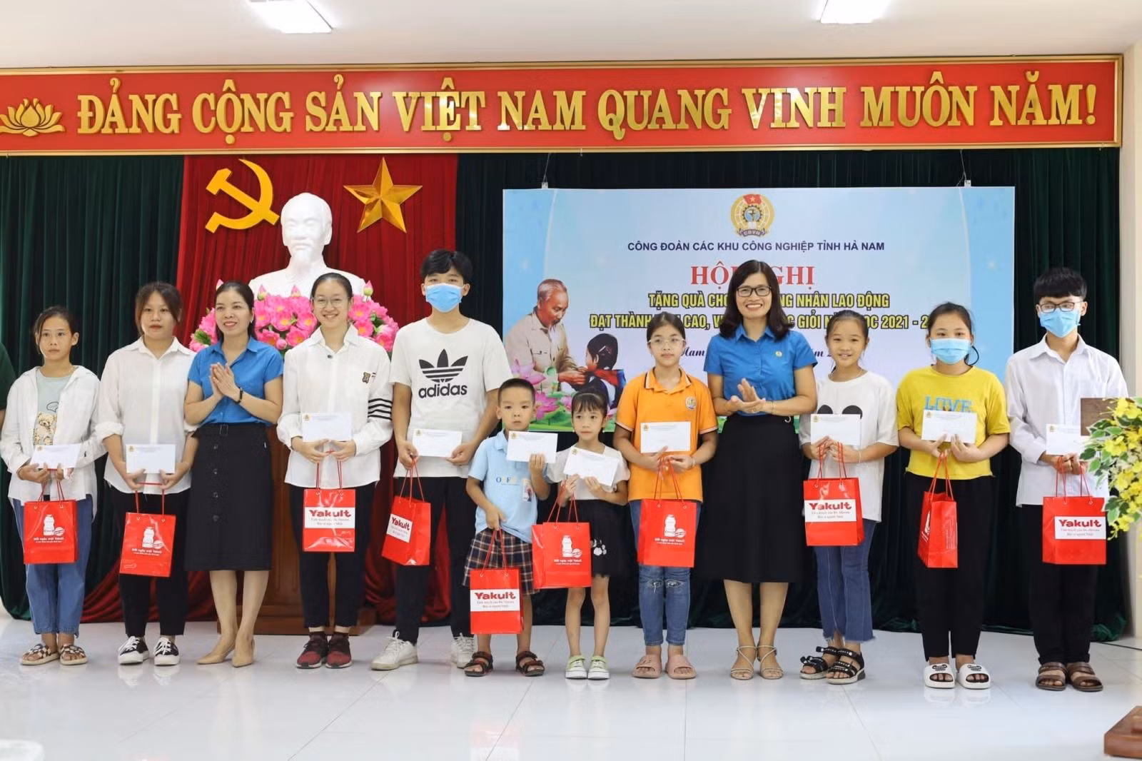 Chú thích ảnh