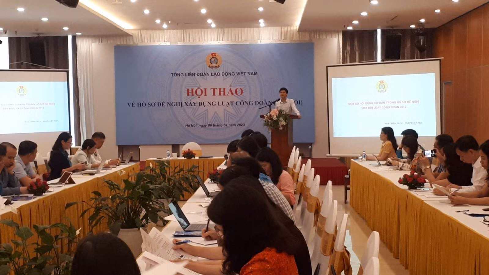 Chú thích ảnh
