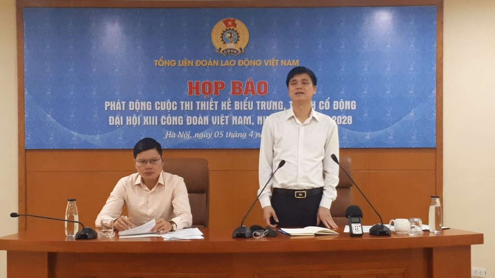 Chú thích ảnh