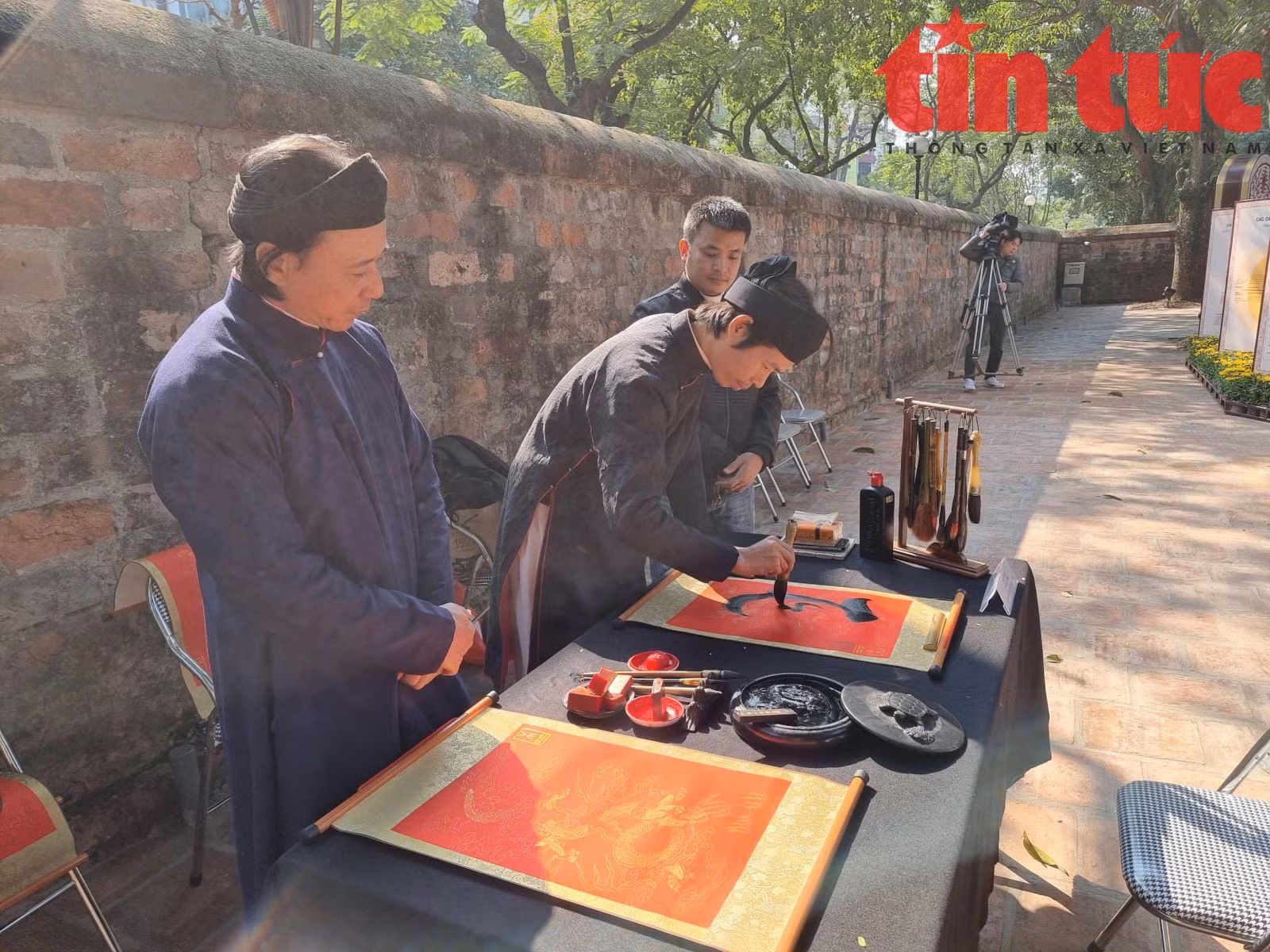 Chú thích ảnh