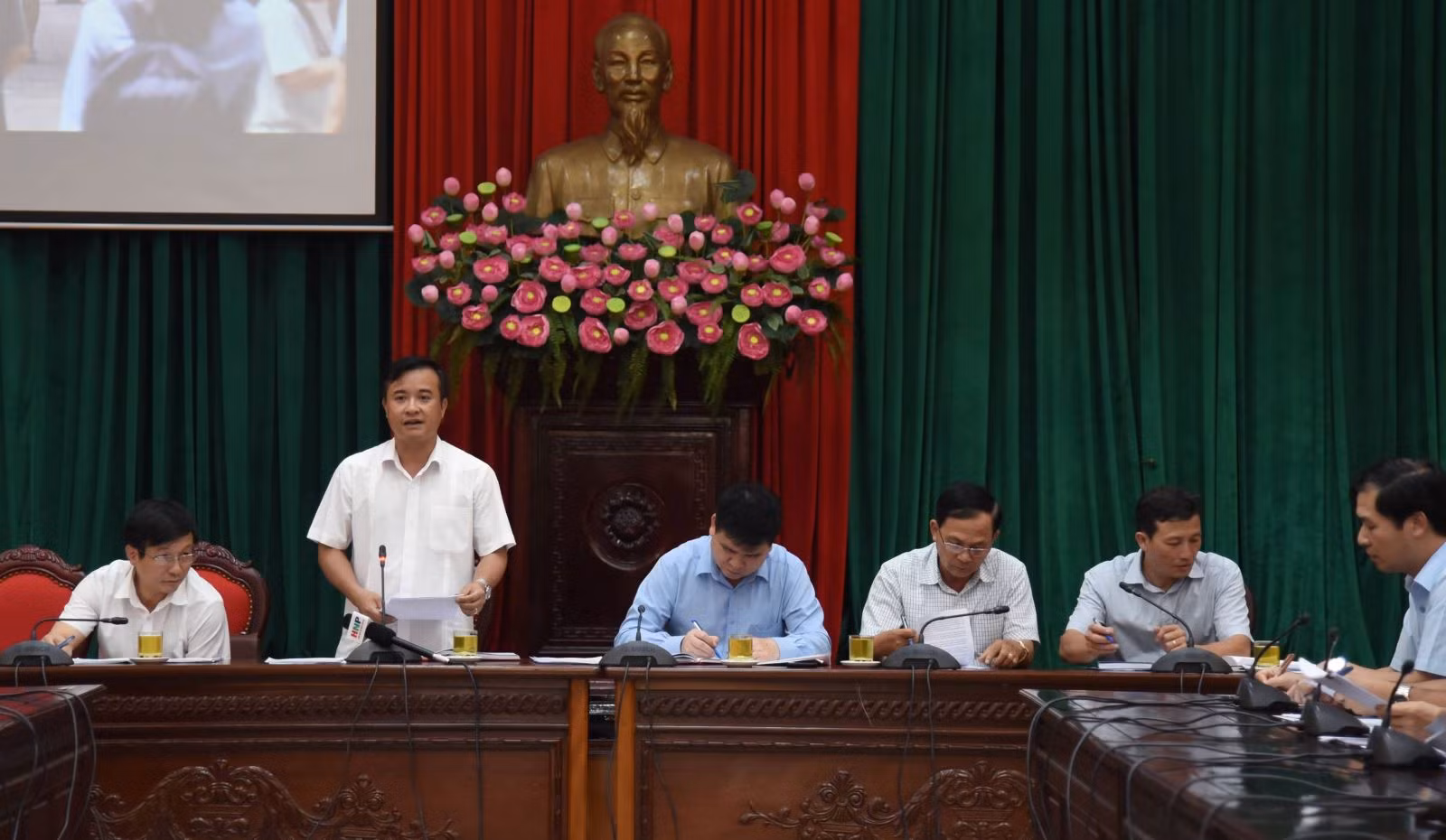 Chú thích ảnh