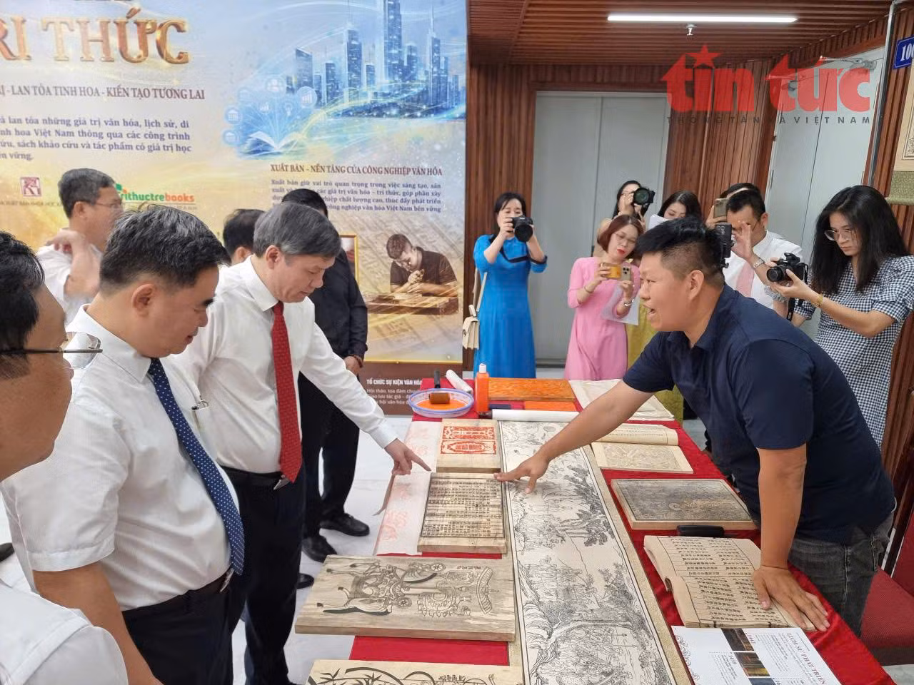 Chú thích ảnh