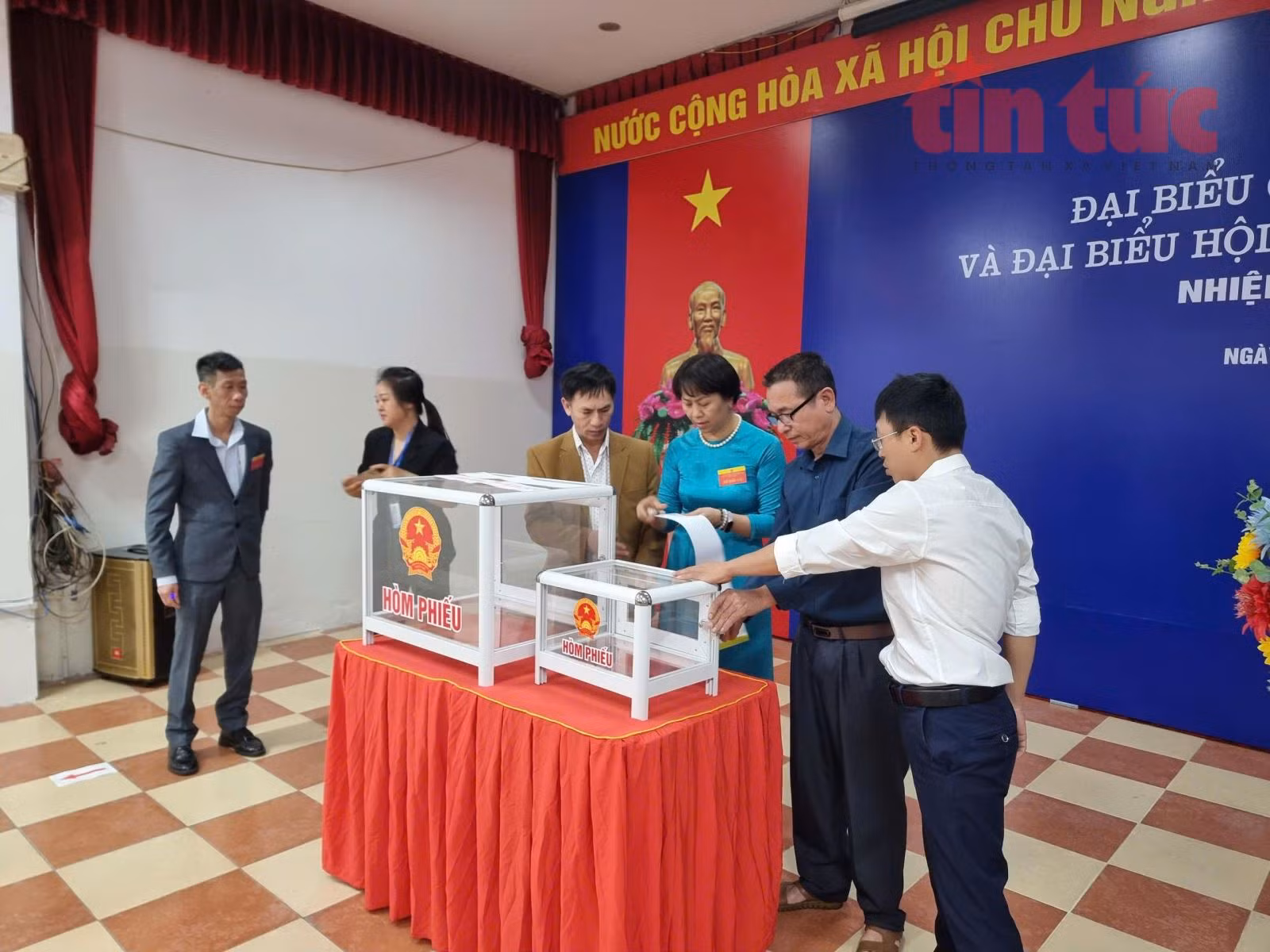 Chú thích ảnh