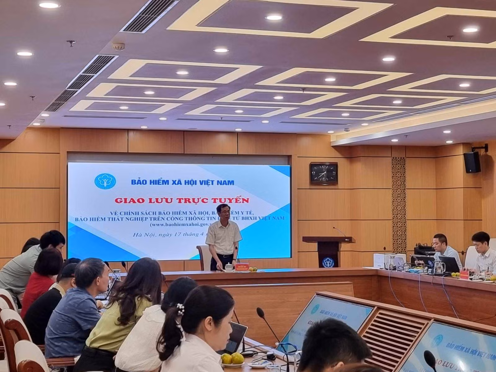 Chú thích ảnh
