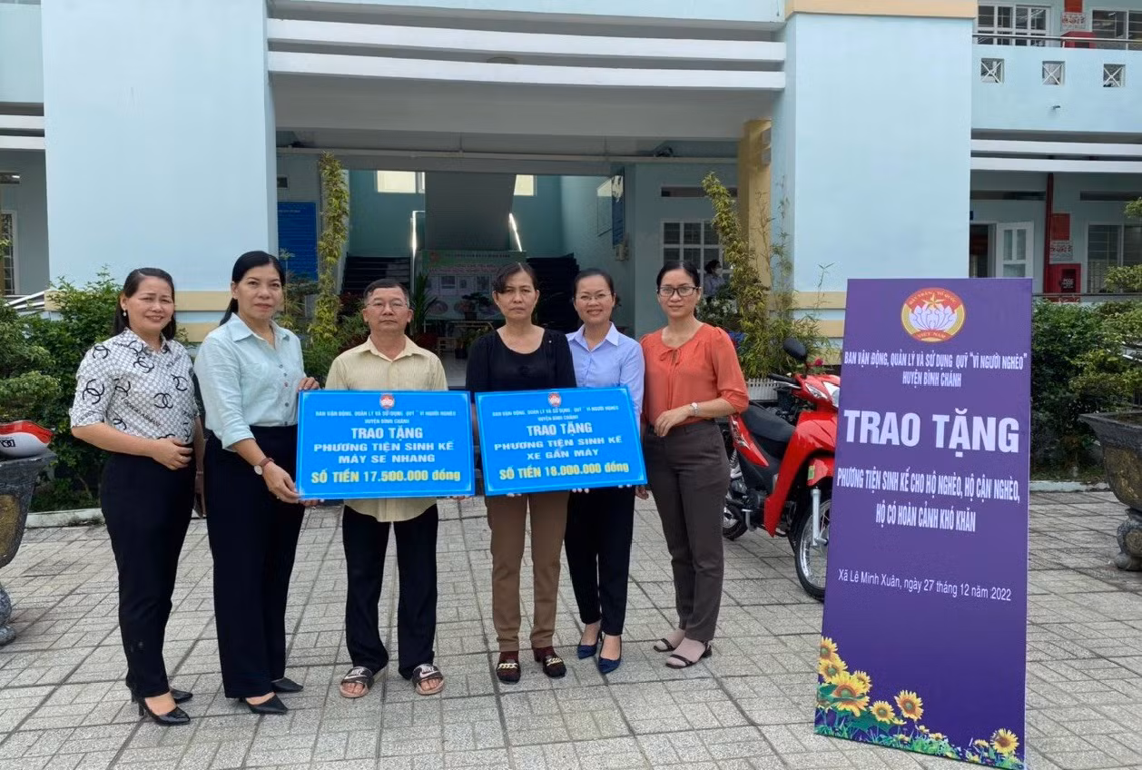 Gia đình chị Huỳnh Thị Ngọc Hạnh, huyện Bình Chánh, TP Hồ Chí Minh được hỗ trợ sinh kế thoát nghèo.