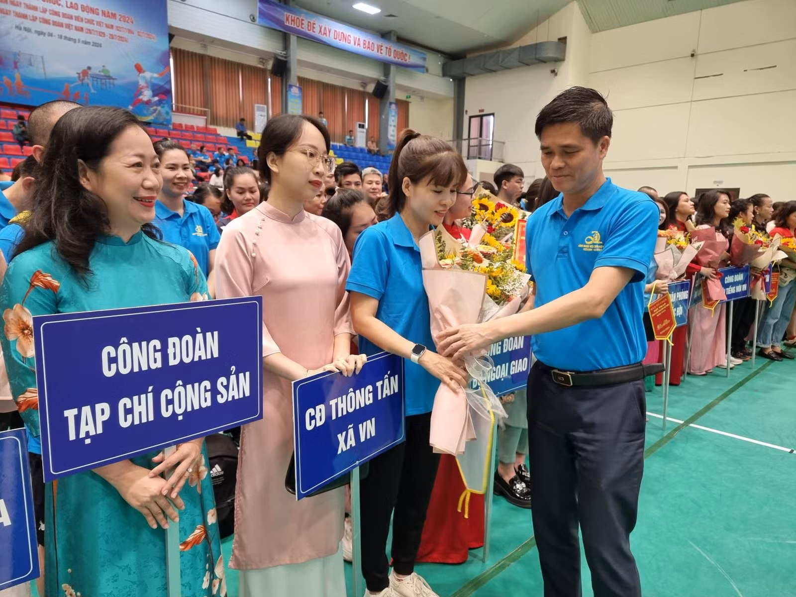 Chú thích ảnh