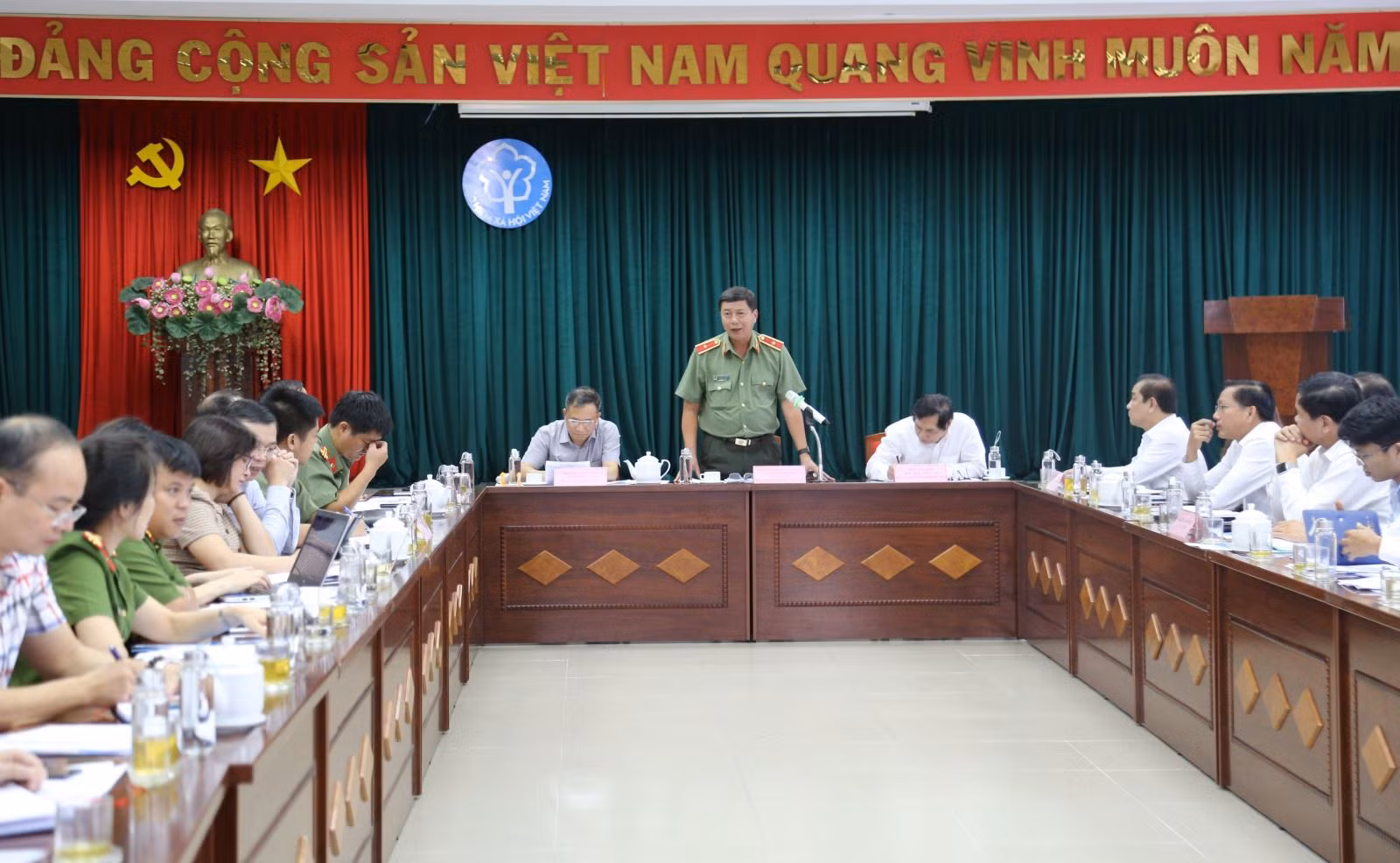 Chú thích ảnh