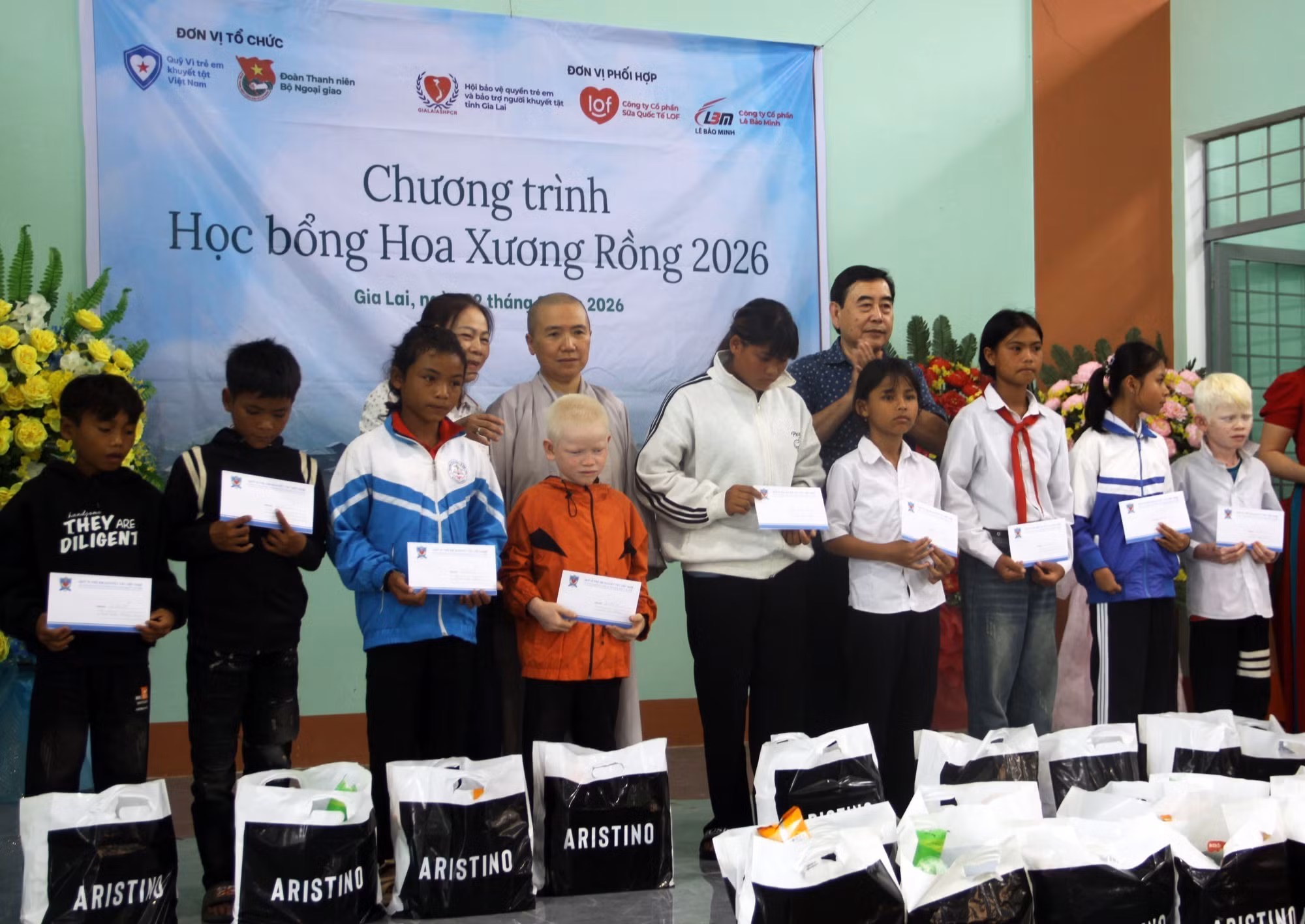 hoc-bong2-2208.jpg