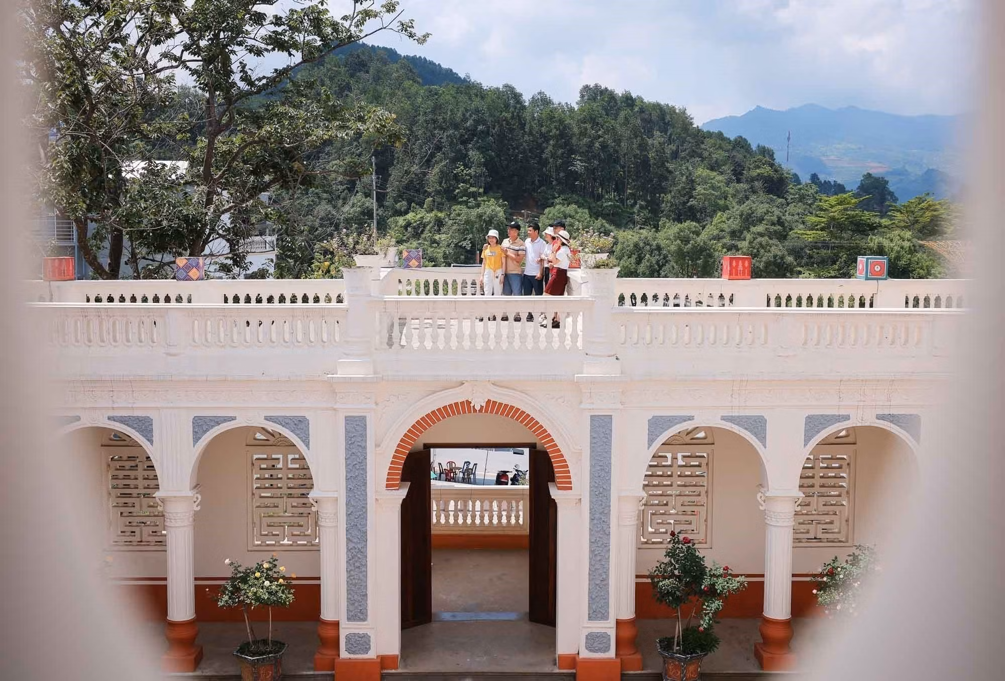 hoang-a-tuong-3.jpg