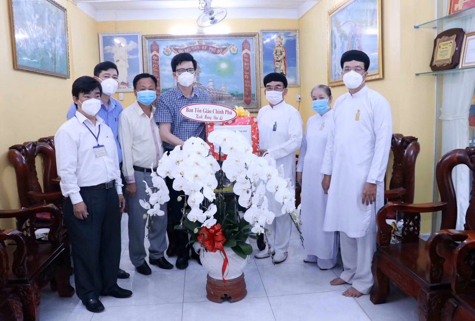 Đoàn công tác Ban Tôn giáo Chính phủ chúc mừng Ban đại diện Hội thánh Cao Đài Tòa thánh Tây Ninh tại Thành phố Hồ Chí Minh nhân đại lễ Hội Yến Diêu Trì Cung.