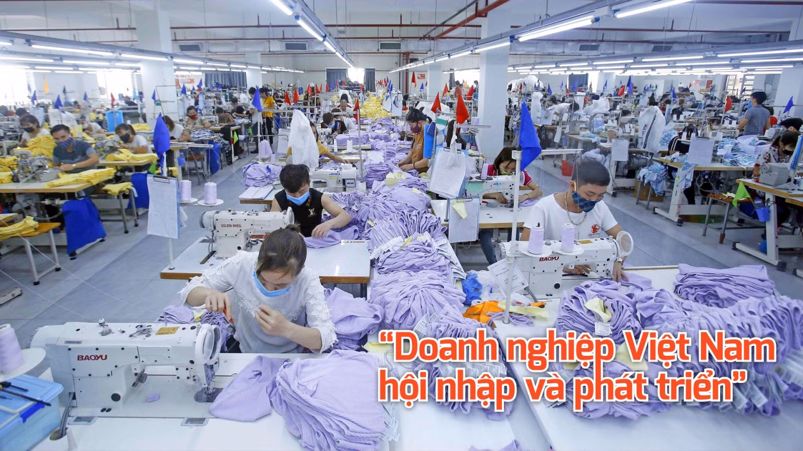 Sản xuất các sản phẩm may mặc xuất khẩu tại Công ty Cổ phần may và dịch vụ Hưng Long, Thị xã Mỹ Hào, tỉnh Hưng Yên.