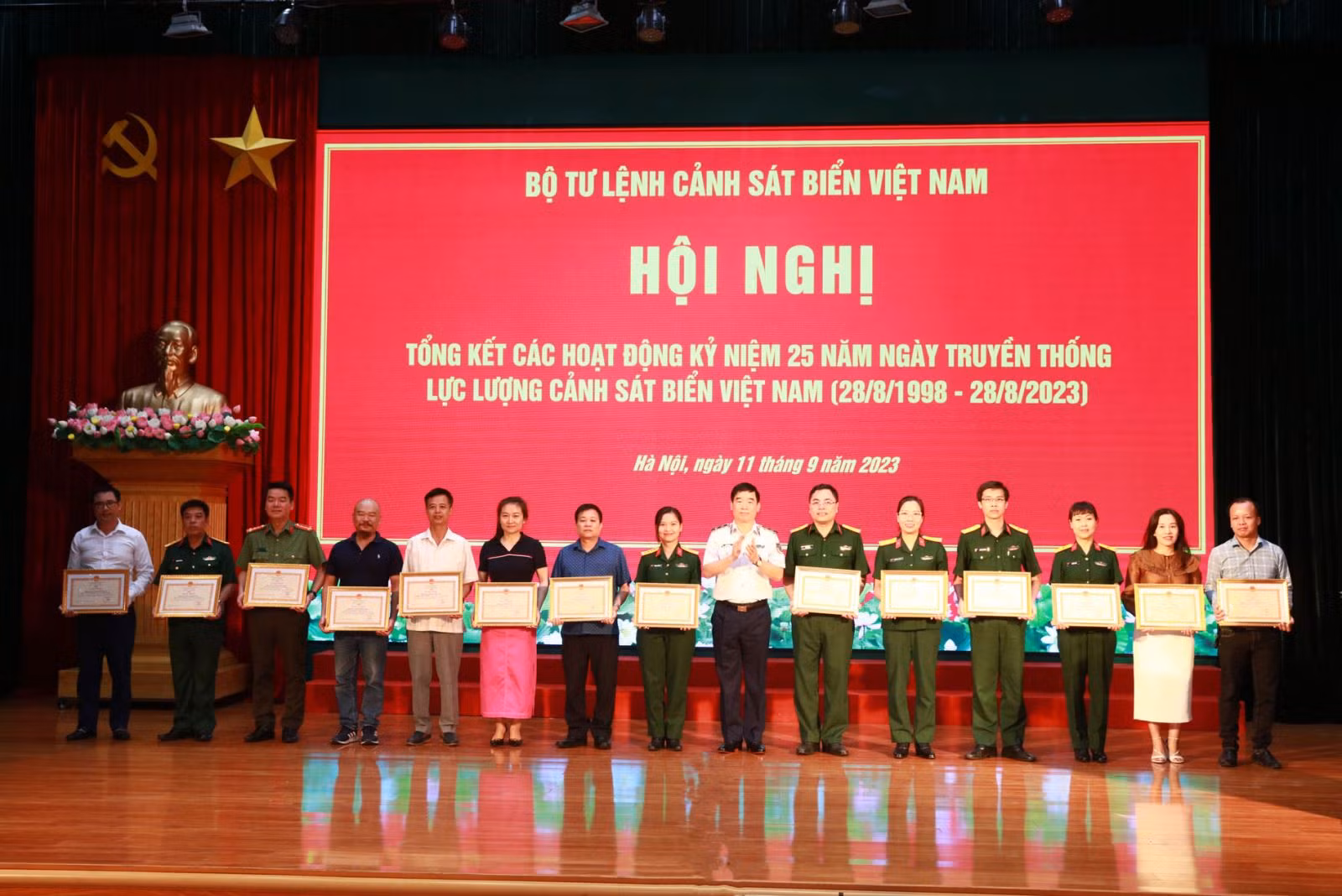 Chú thích ảnh