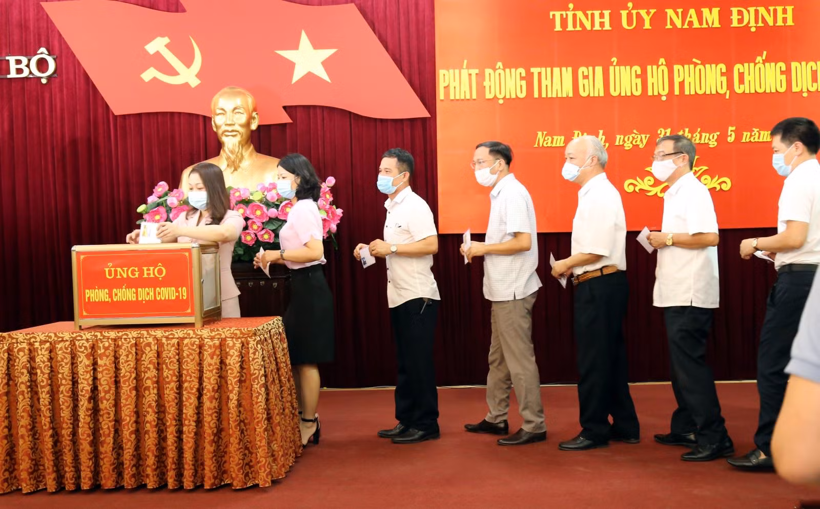 Chú thích ảnh
