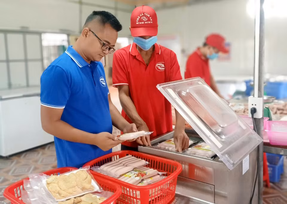Đảng viên trẻ Phạm Văn Phong là một trong những tấm gương đi đầu trong phát triển kinh tế.