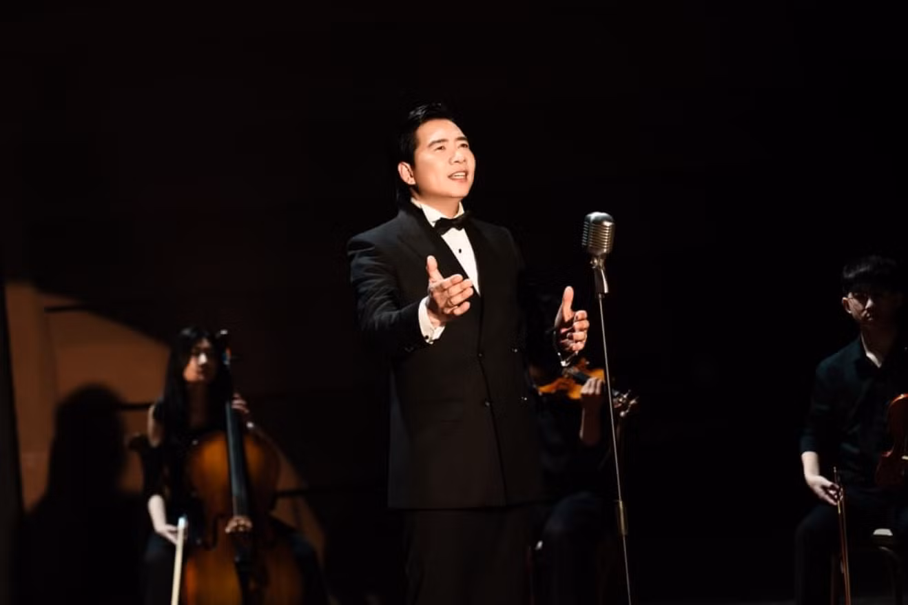 Quang Thọ trở lại liveshow kỷ niệm 25 năm ca hát của Phúc Tiệp