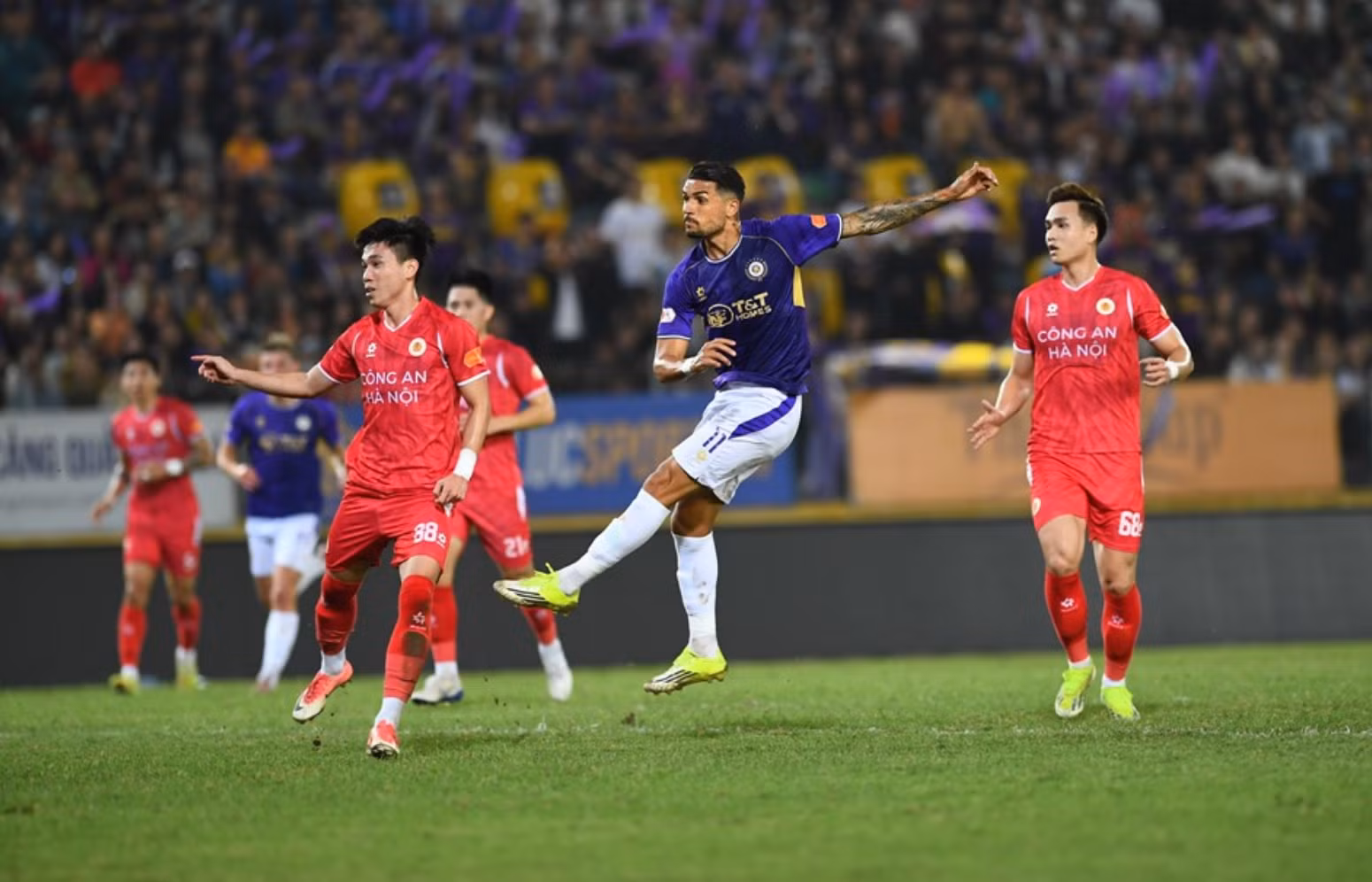 Vòng 4 V-League 2026 - 2027: Tâm điểm derby Thủ đô