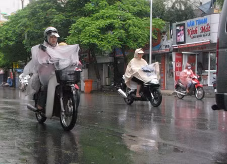 Vùng núi phía Bắc đề phòng sạt lở, lũ quét ảnh 1