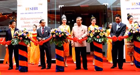 Ngân hàng SHB khai trương chi nhánh tại Lào ảnh 1