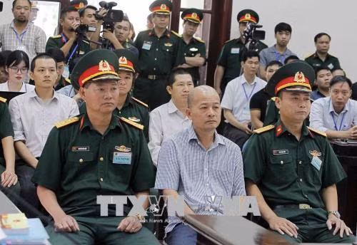 Xét xử sơ thẩm vụ án Đinh Ngọc Hệ cùng đồng phạm ảnh 2