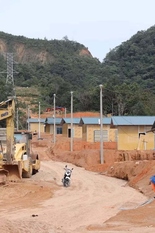 Lai Châu: Ổn định cuộc sống cho người Mảng ở xã biên giới Hua Bum