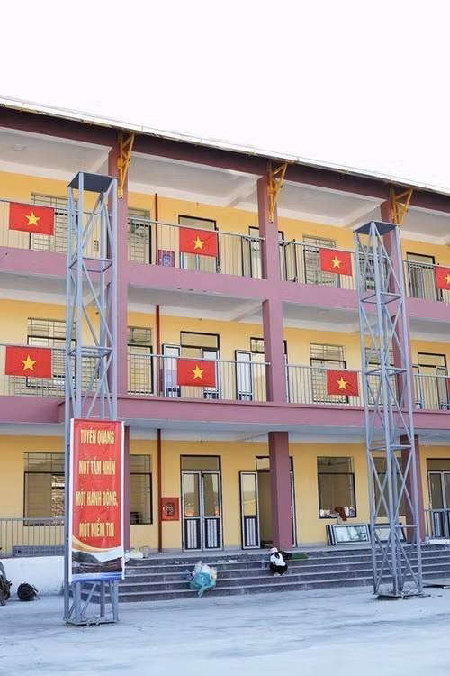 Học sinh vùng cực Bắc đón năm học mới trong những ngôi trường khang trang