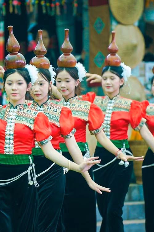 Tết Độc lập rực rỡ sắc màu