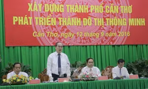 Đồng chí Nguyễn Thiện Nhân thăm Học viện Phật giáo Nam tông Khmer 