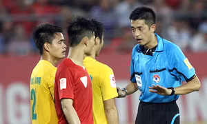 Trọng tài ngoại bắt tốt vì “có tâm sáng”