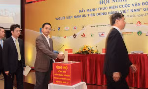 Vietnam Airlines ủng hộ đồng bào miền Trung 2,1 tỷ đồng