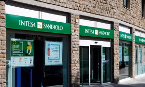 Các ngân hàng Italy bị xếp hạng "tiêu cực"