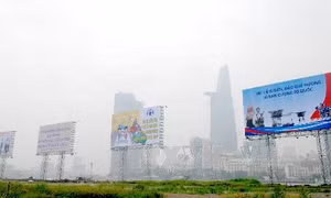 Thành phố Hồ Chí Minh xuất hiện sương mù dày đặc 